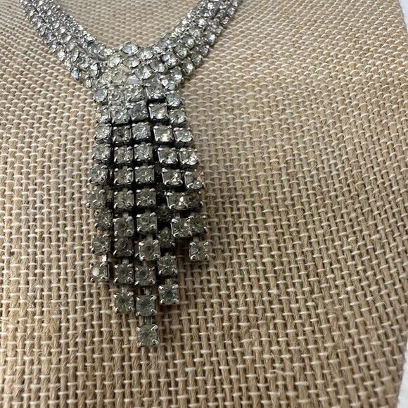 Vintage 50s Dazzling Rhinestone Fringe Necklace - Picture 5 of 13